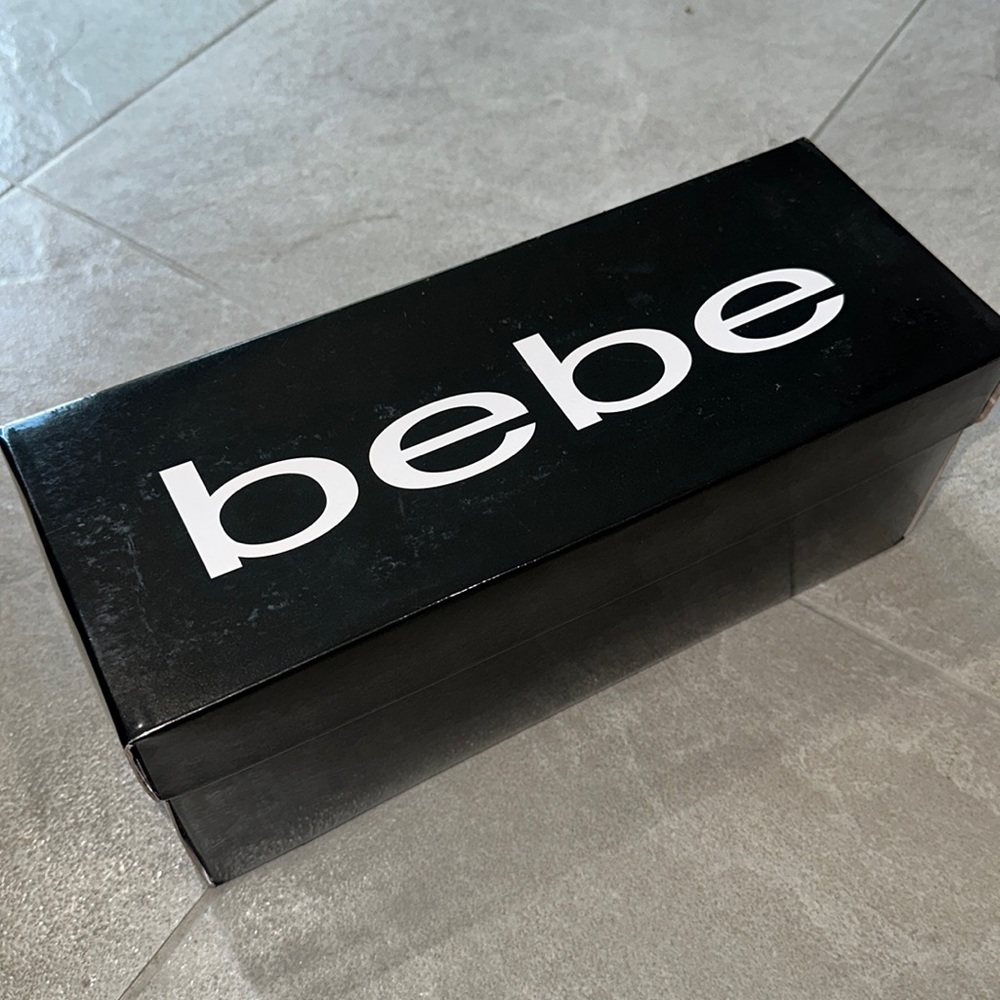 Bebe shoe box